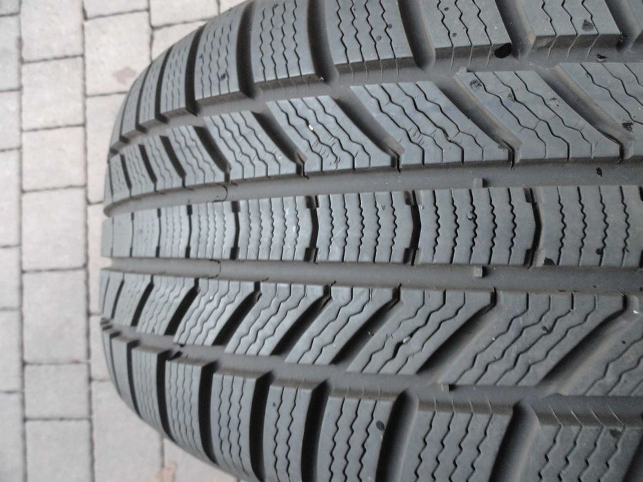 225/45R18 Continental 2 sztuki ZIMA 2025 rok JAK NOWE