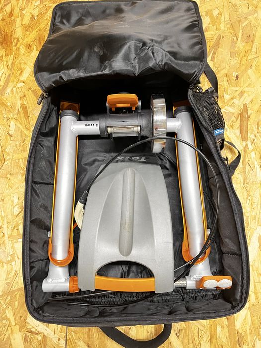 Trenażer TACX Satori