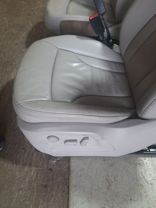 Сидіння салон сиденья сидушки Audi Q5 Audi A6C7 Audi A4B8