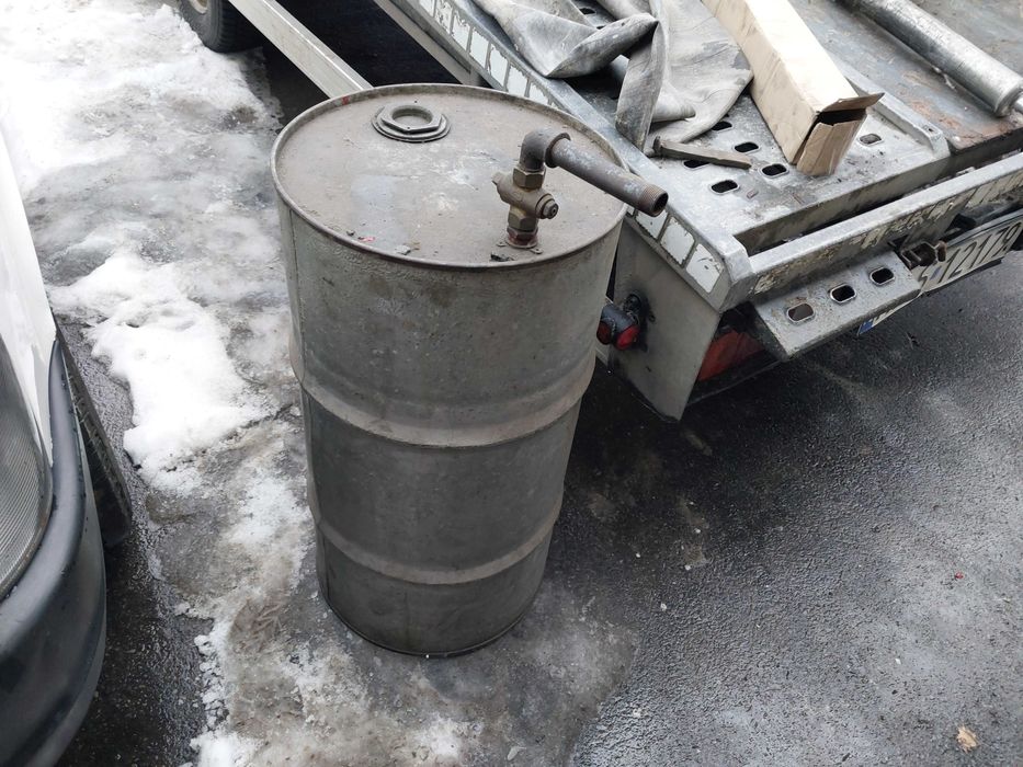 Beczka na Paliwo Na ropę Metalowa z Kranem 100L Ocynkowana