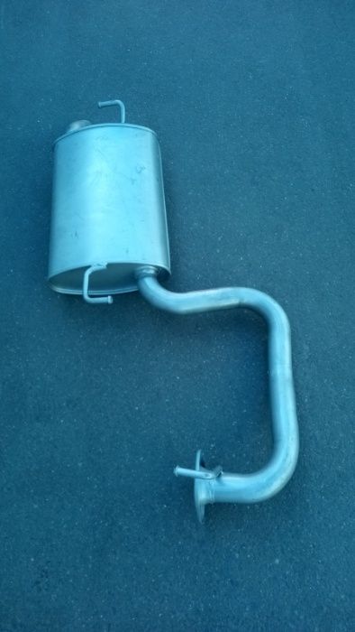 Глушитель задний основной Тойота Авенсис 1,8 Toyota Avensis 1.8 2003-