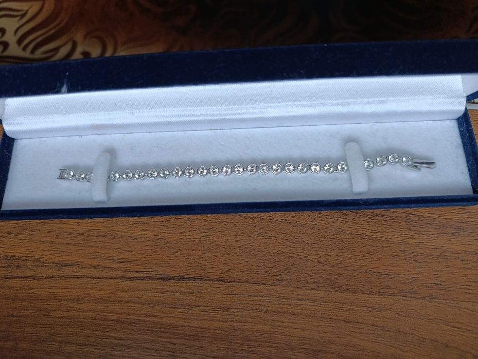 Классический серебряный теннисный браслет( 18,5)Swarovski