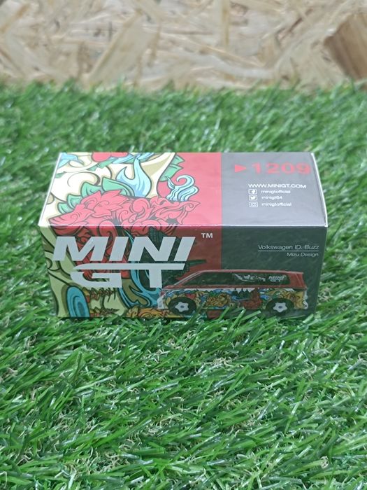 Mini GT Volkswagen lD. Buzz Mizu Design