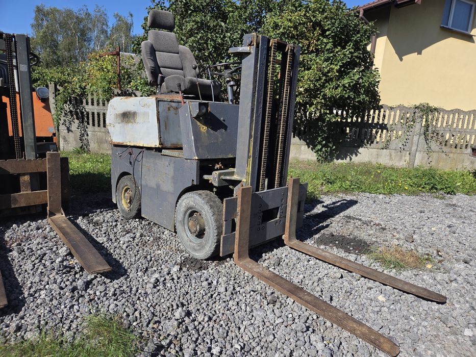 Wózek widłowy Rak Suchedniów c330 niski maszt