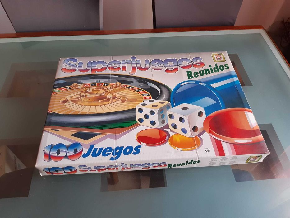 100 jogos de tabuleiro reunidos