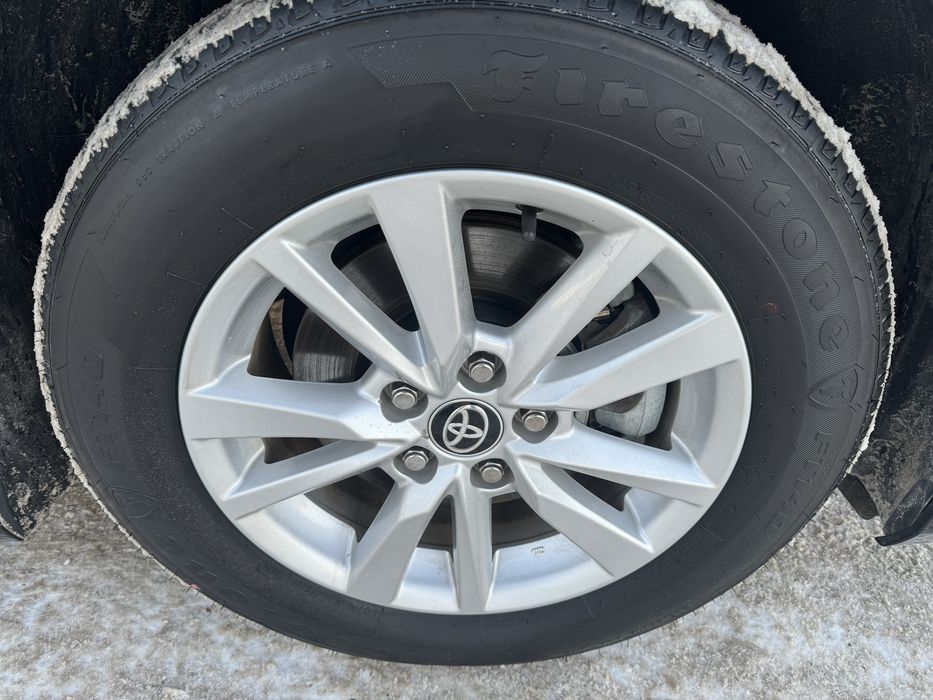 Toyota Camry 2025 2.5 Hibrid AWD New!