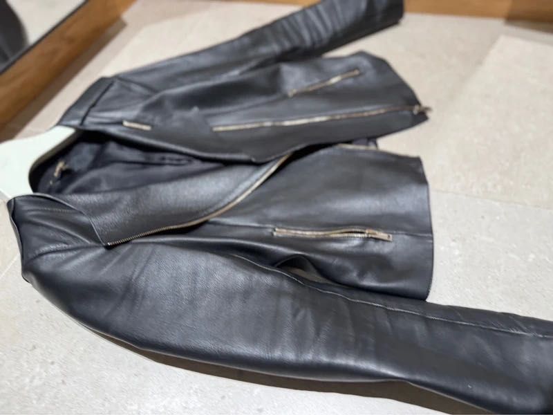 Skórzana ramoneska Massimo Dutti