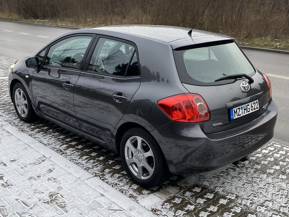 Toyota Auris 2007r 2.0 D4D diesel 124km 4.5/5l on z Niemiec opłacona