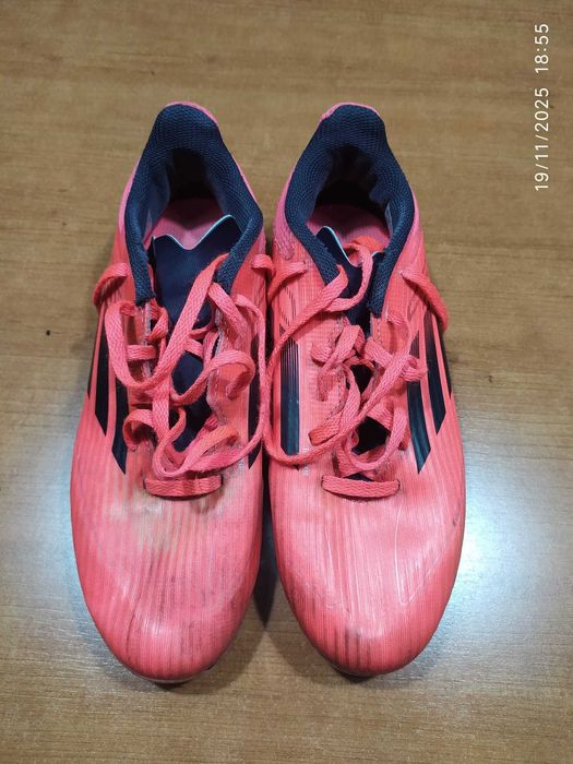 Chuteiras ADIDAS F50 - Tamanho 36