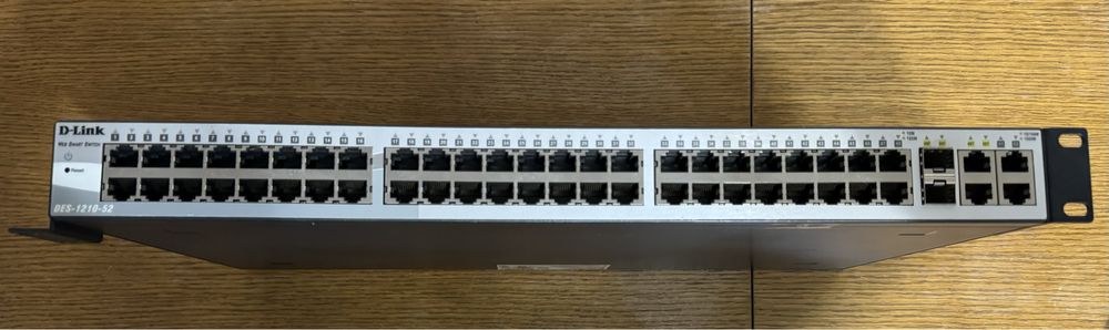 Коммутатор D-Link DES-1210-52