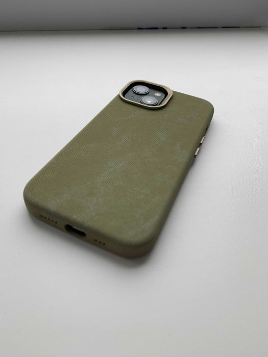 Магнітний чохол для телефону iPhone 13 / iPhone 14