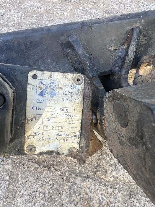 Bola de reboque suzuki jjimny