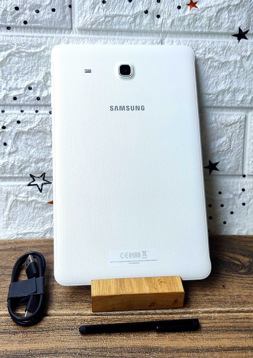 Планшет Samsung 10 дюймів