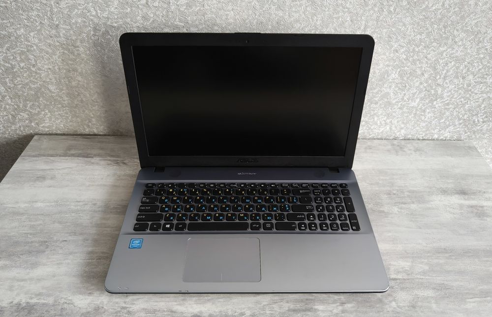Asus VivoBook Max