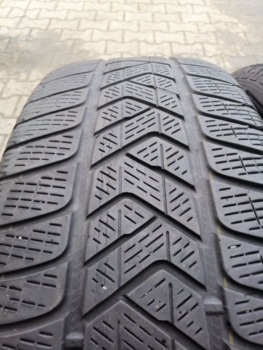 235/55R19 101H Pirelli Scorpion Winter