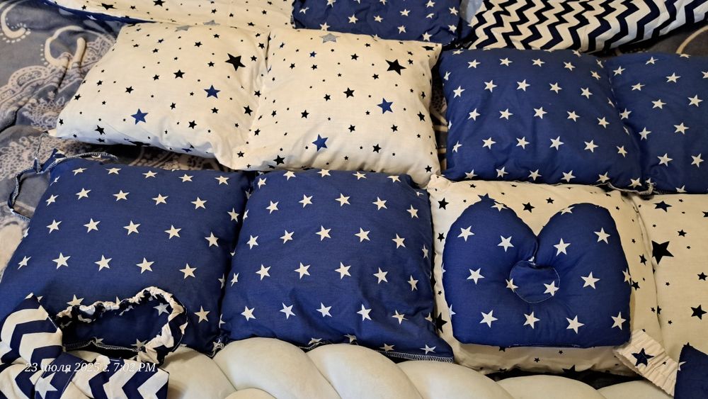 Білизна з бортиками в ліжечко