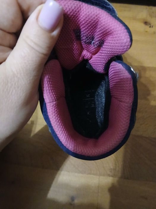 Зимові ботинки для дівчинки