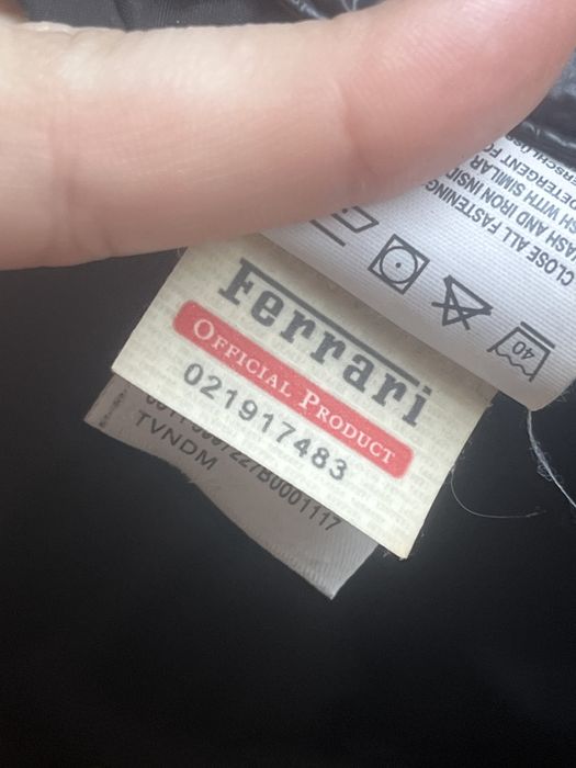 продам куртку puma Scuderia Ferrari