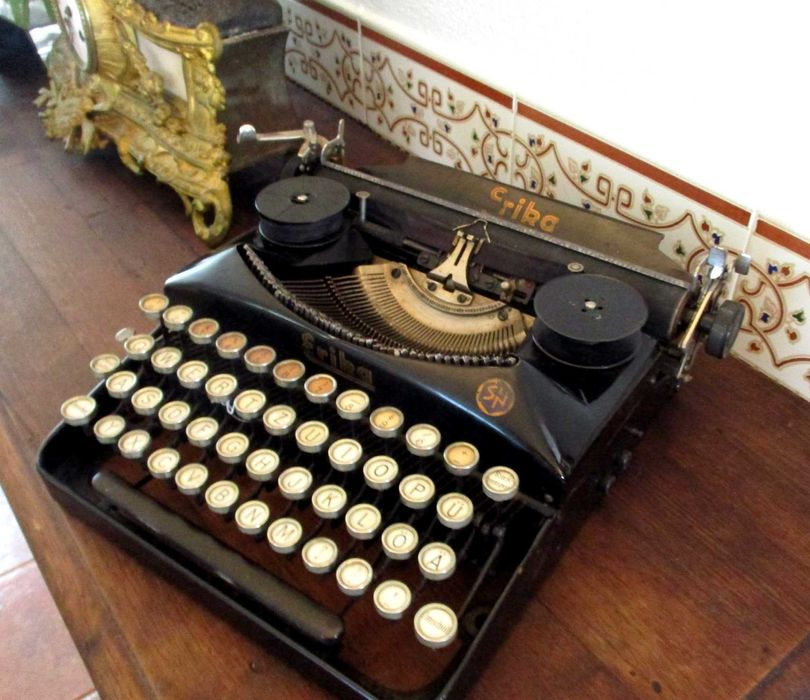 Maquina de escrever antiga 1929
