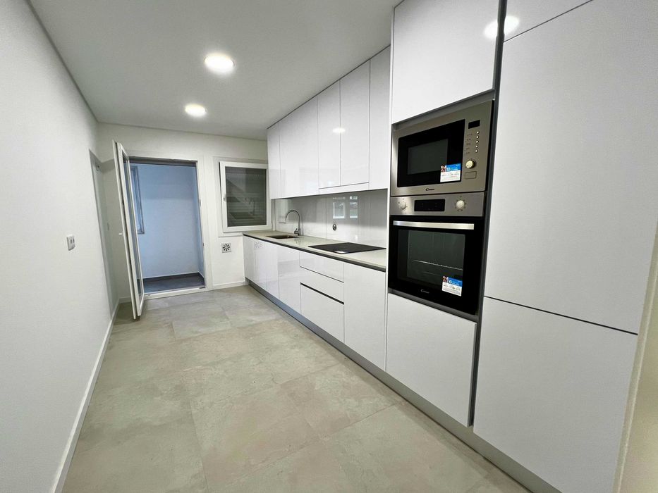 Apartamento T2, Serra de Carnaxide - Terraço de 59 m² e box dupla