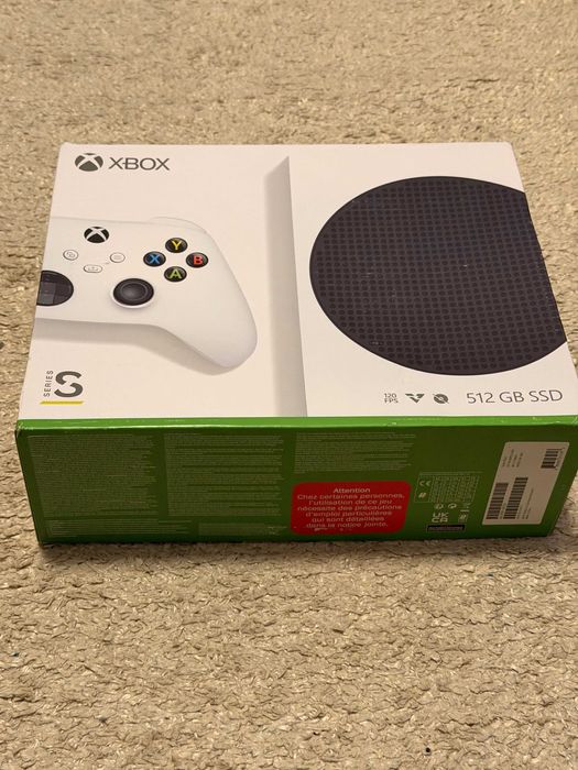 Xbox Series S 512GB com 2 comandos [Como nova]