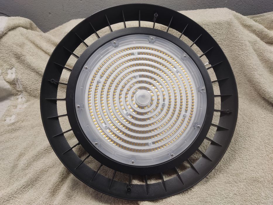 Lampa, naświetlacz LED 200W (Hala, magazyn, wiata,garaż)