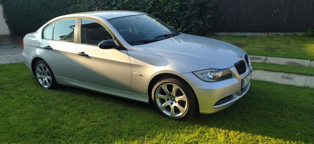 BMW 320i E90 benzyna