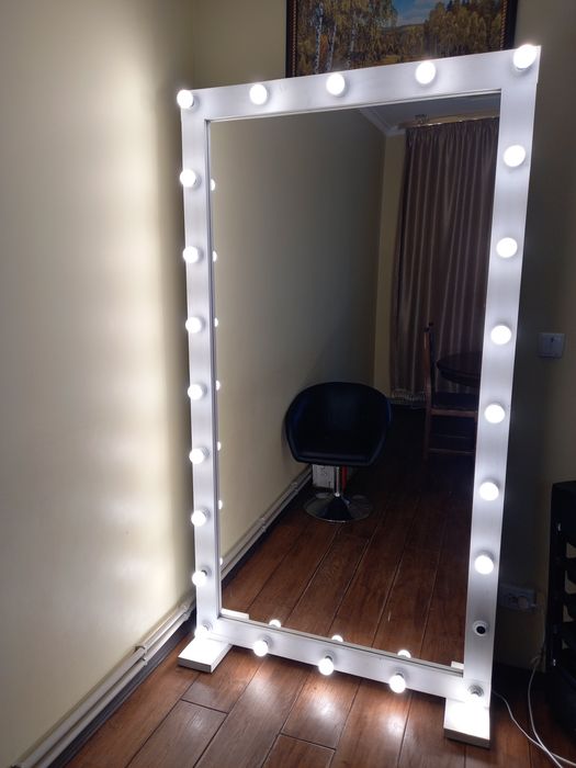 Дзеркало з ПІДСВІТКОЮ підлогове пересувне
