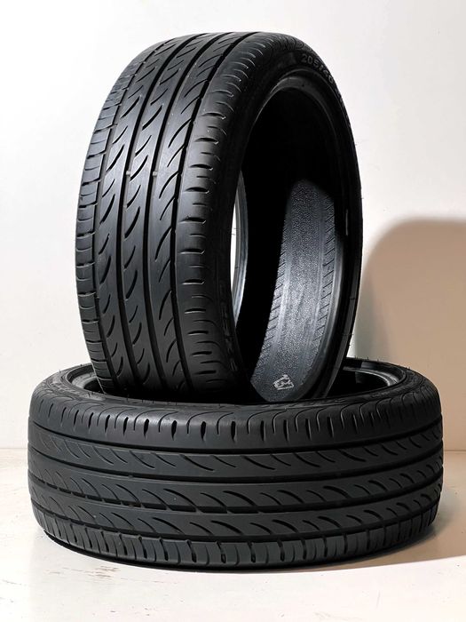 Pneus Pirelli Pzero Nero - 205/40/17 - Excelentes