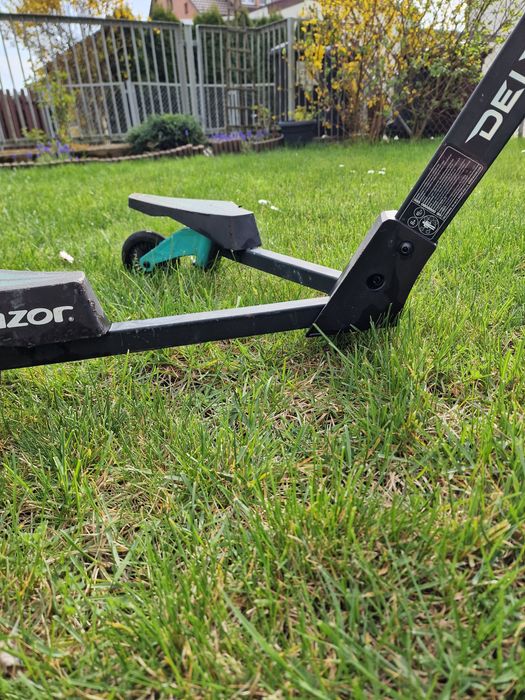 Hulajnoga Razor Deltawing