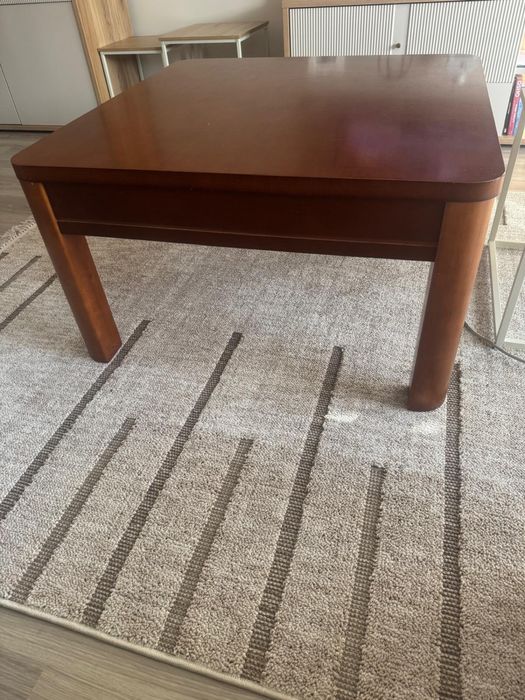 Drewniany stolik kawowy/cena do negocjacji