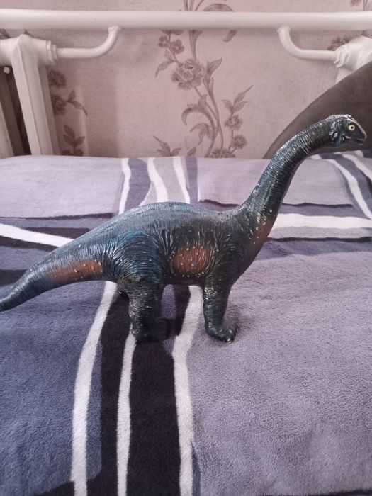 Іграшка динозавр бу