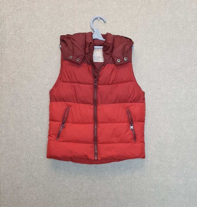 Фірмовий дитячий жилет ZARA