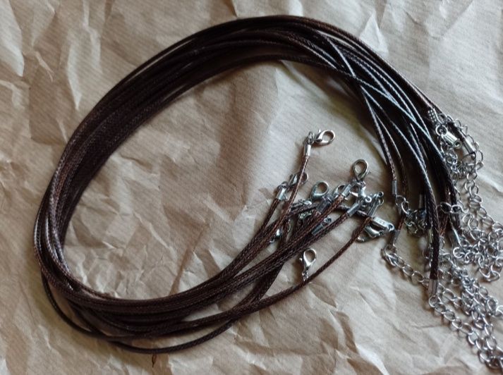 Baza naszyjnika. Woskowany sznurek. 12 sztuk.