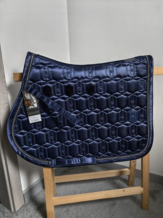 Czaprak skokowy Eskadron Heritage satin cristal granatowy Full Vs