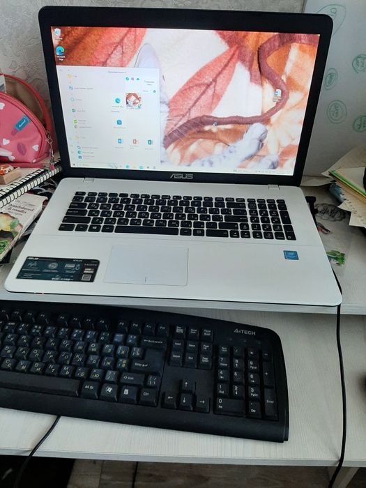 Ноутбук Б/У Asus X751M (Intel Pentium N3530  2.16GHz/Ram 4Gb/SSD 240G