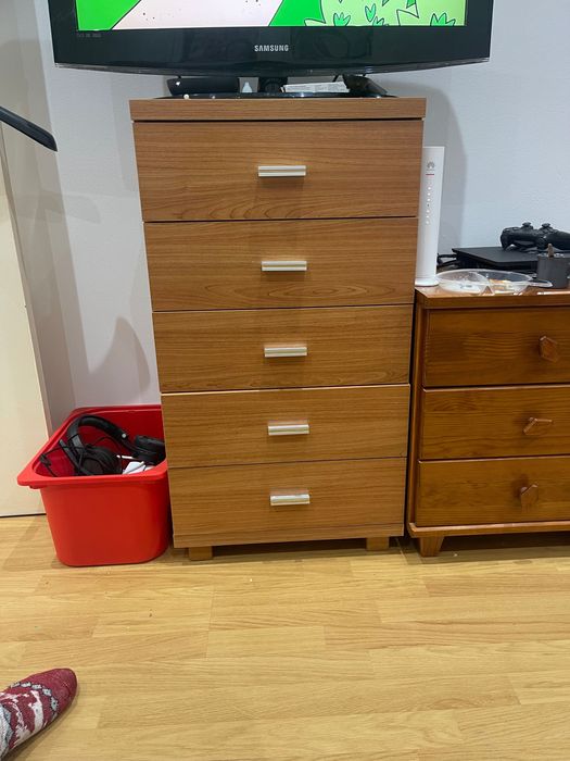 Vendo móvel com gavetas