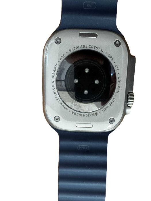 Apple Watch Ultra 49 mm – Titanium Ceramic Case + ładowarka
