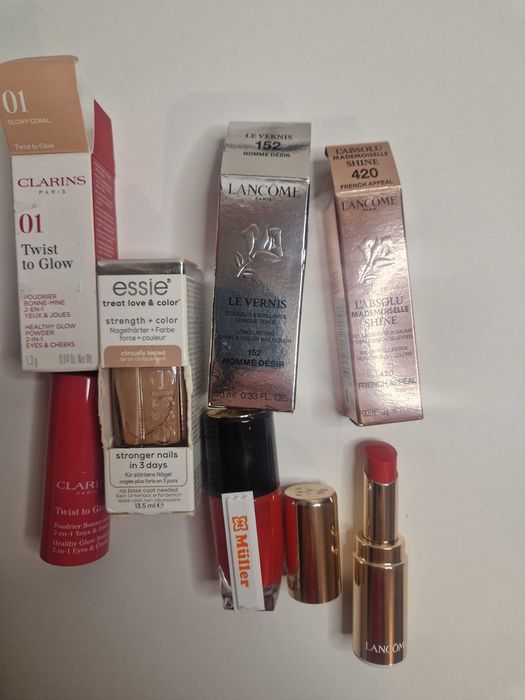 Lancome, Clarins, Essie pakiet kosmetyków