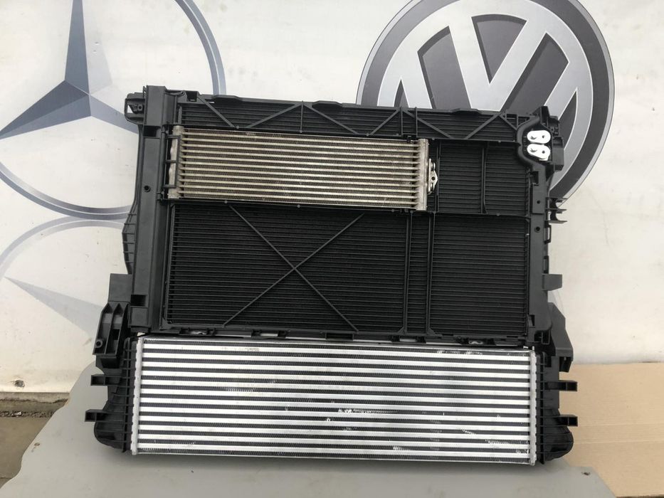 Радиатор радіатор дифузор вентилятор інтеркулер Mercedes Vito W447