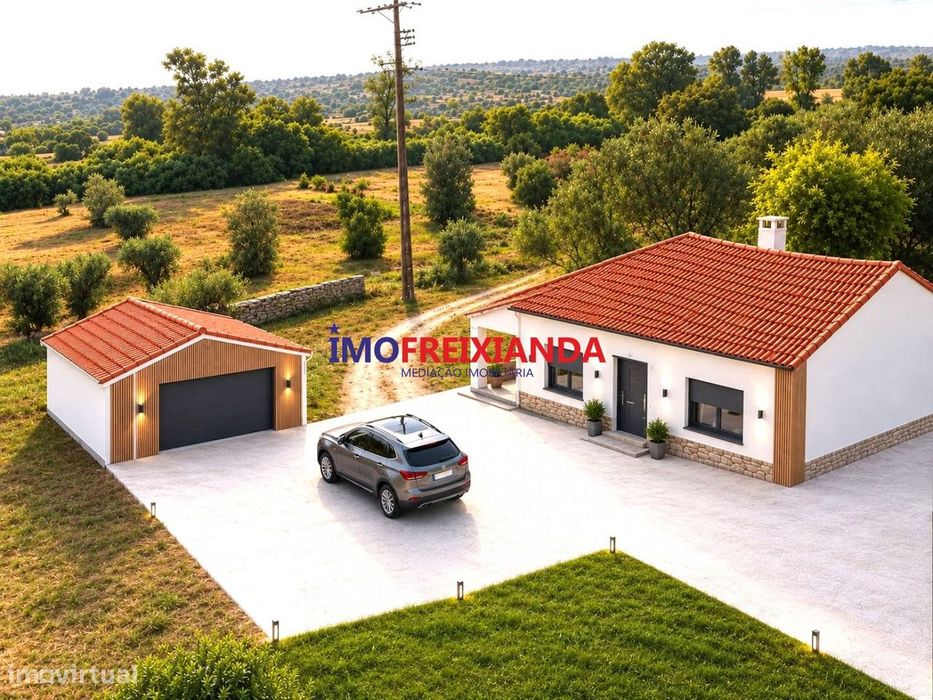 Quinta com moradia e 16 700 m2 de terreno em Valbom - Tomar