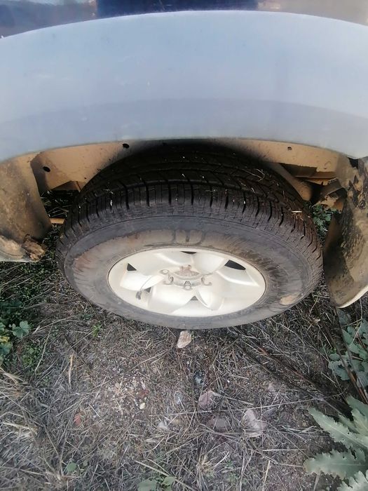 Nissan Terrano II — photo 4