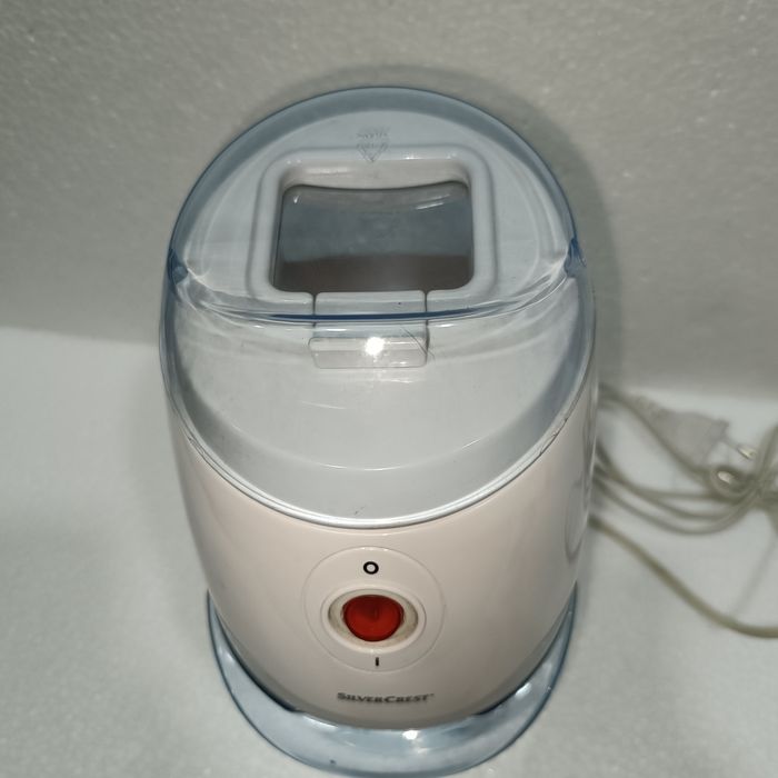 Máquina de Picar Gelo SilverCrest 60W Não Funciona; Para peças