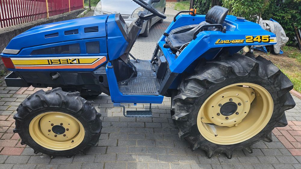 Traktorek mini-japoński ISEKI 245 Landhope