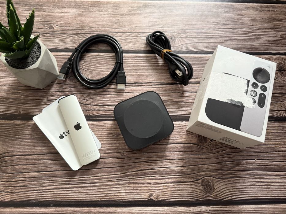 Apple TV 4K 3gen 128Gb Wifi + Ethernet A2843 Хороший стан