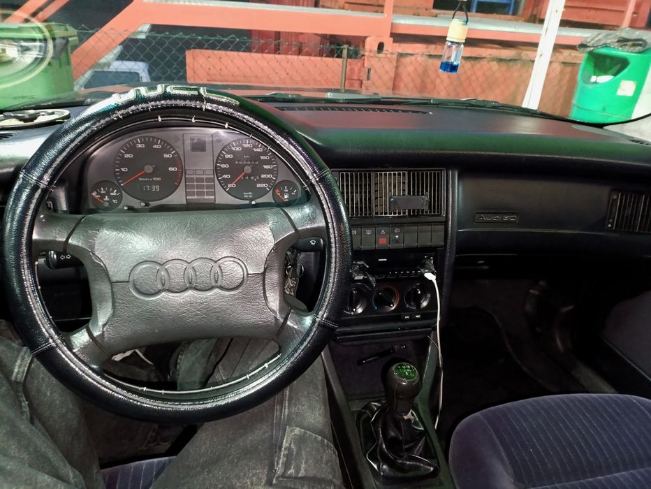 Audi 80 1.9TDI de 1994 com full extras em bom estado!