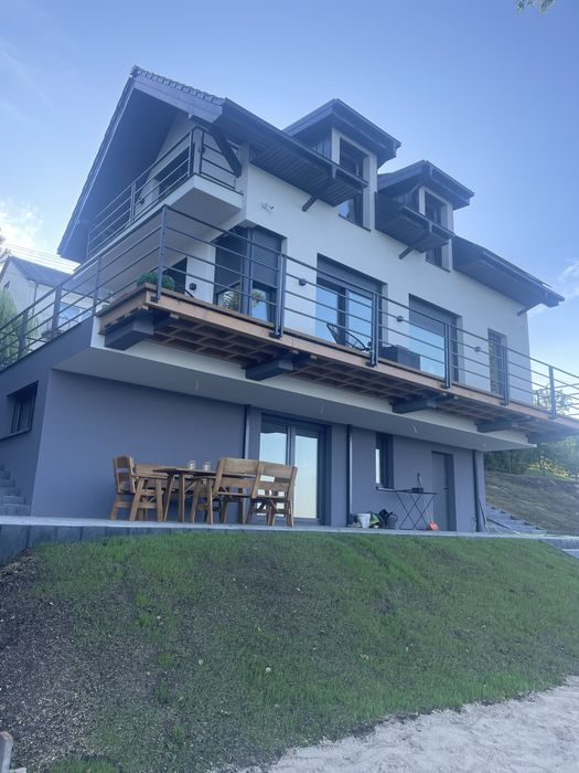 Dom z linią brzegową