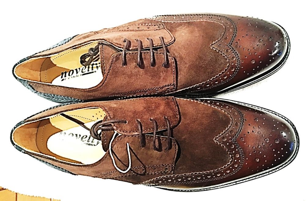 Sapatos nubuck 44 castanhos novos com caixa