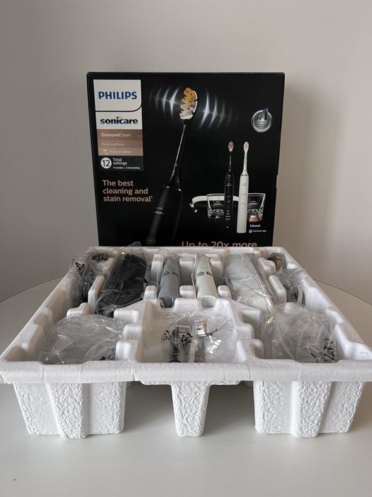 Набір зубних щіток PHILIPS Sonicare DiamondClean 9000 HX9912 HX9914/69