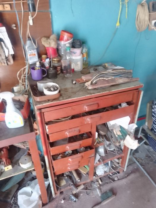 Шкаф для инструмента. Инструмент.